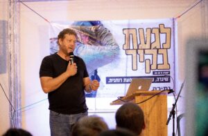 Joel Goldberg on Netivah-järjestön perustaja ja johtaja.Järjestön työ tukee messiaanisen yhteisön kasvua ja kehitystä Israelissa. Kuva: Netivahin arkisto